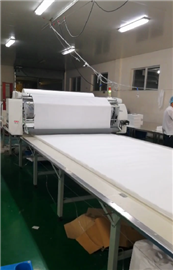 圓筒面料 覆膜型無紡布 專用自動拉布機(jī)
