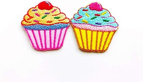 Skup 2 sićušna mini simpatična pastelna cupcake slatkiši za šivanje željeza na izvezenom aplicijskom znaku Znak patch odjeće kostim
